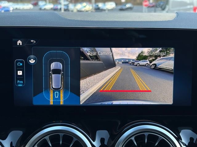 Used 2025 Mercedes-Benz GLA 250 4MATIC image 27