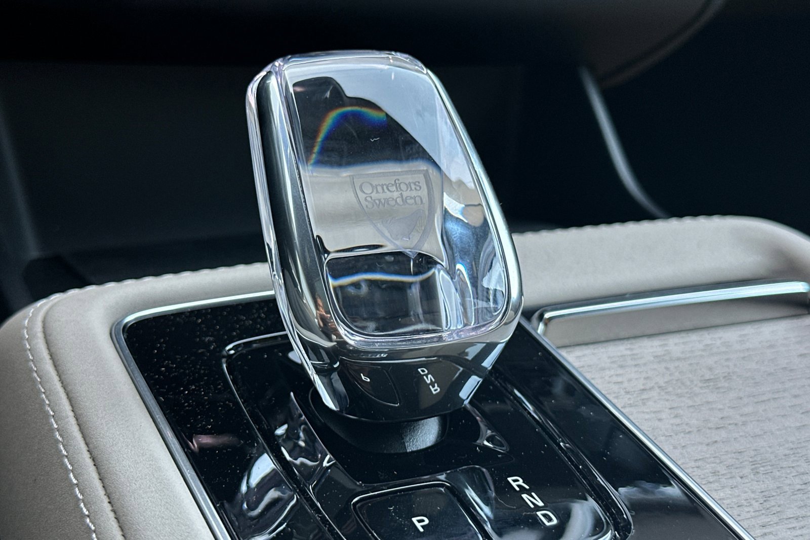 New 2026 Volvo XC90 B6 Plus w/ Protection Package Premier image 26