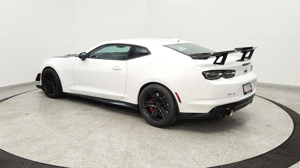 Used 2021 Chevrolet Camaro ZL1 image 3