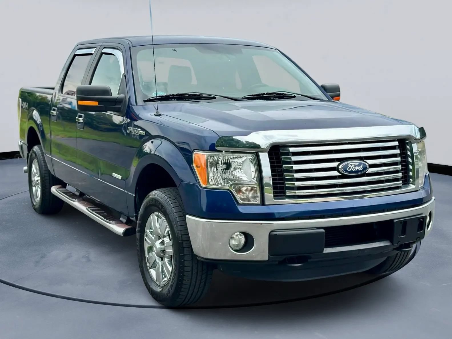 Used 2012 Ford F150 XLT w/ XLT Chrome Pkg AWD/4WD image 11
