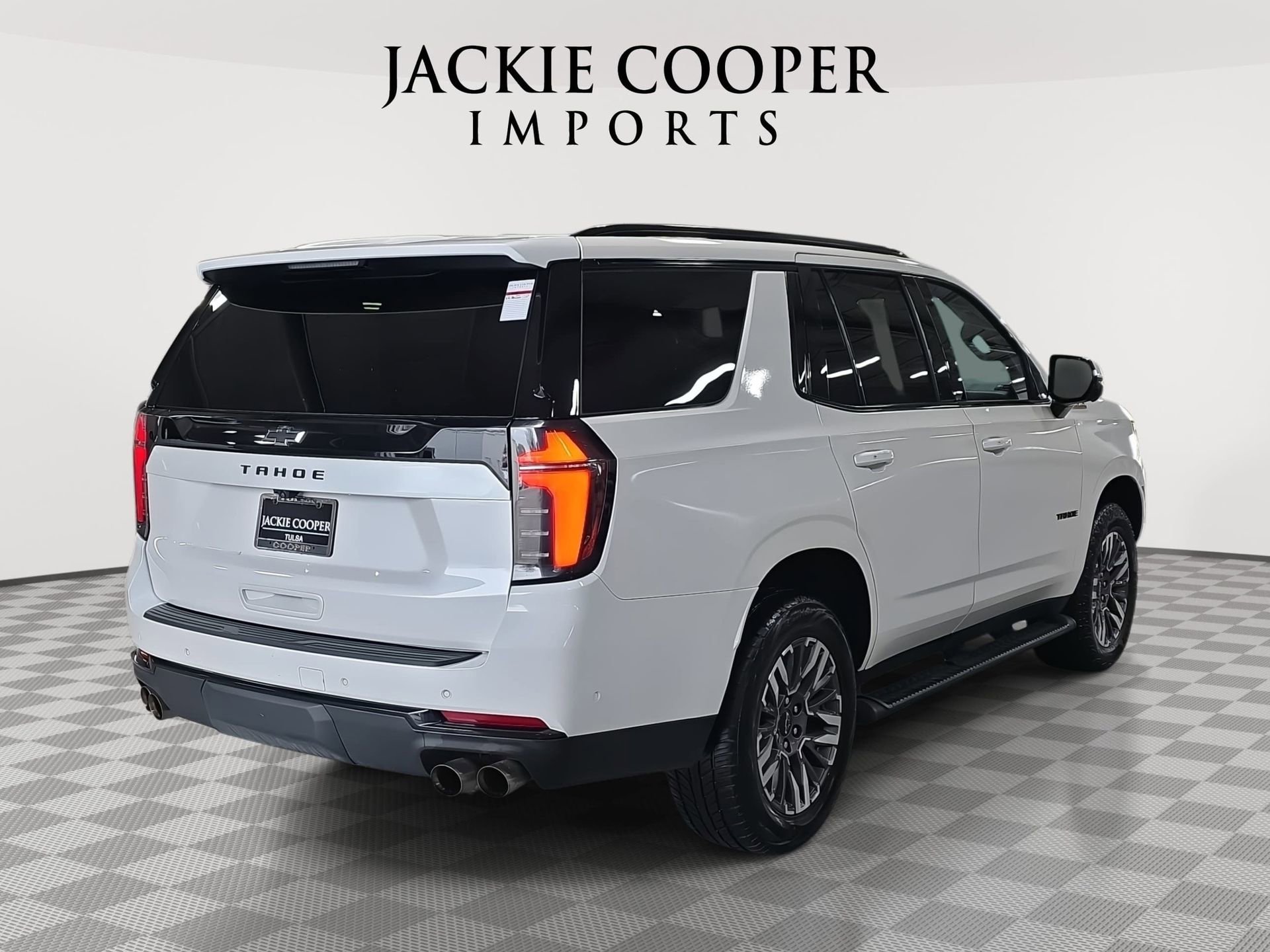 Used 2025 Chevrolet Tahoe Z71 AWD/4WD image 5