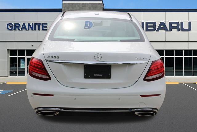 Used 2017 Mercedes-Benz E 300 4MATIC image 8