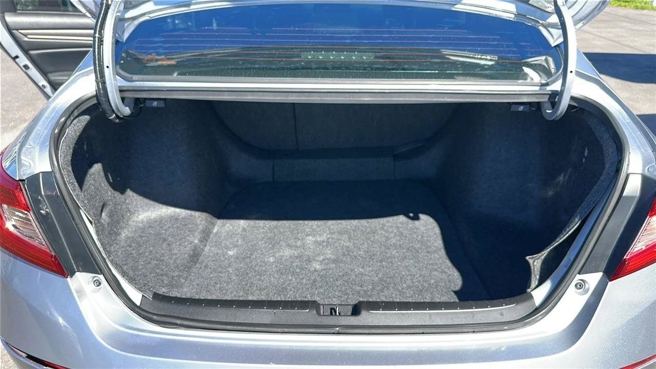 Used 2018 Honda Accord EX-L image 37