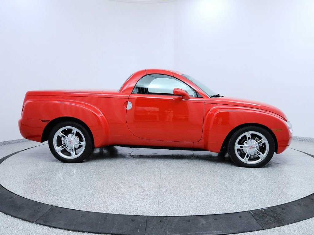 Used 2003 Chevrolet SSR w/ Preferred Equipment Group image 6