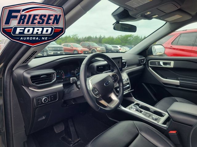Used 2023 Ford Explorer XLT w/ Equipment Group 202A AWD/4WD image 12