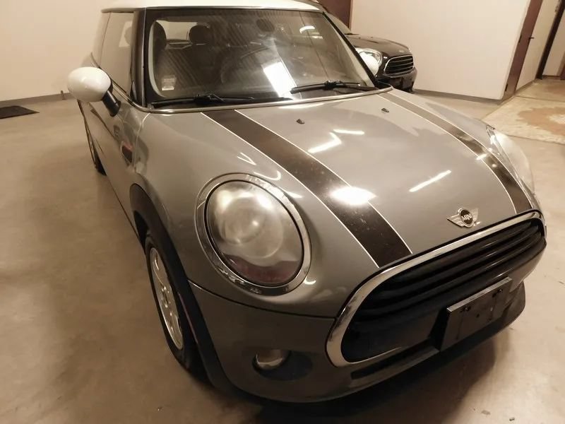 Used 2017 MINI Cooper 2-Door Hardtop FWD image 9