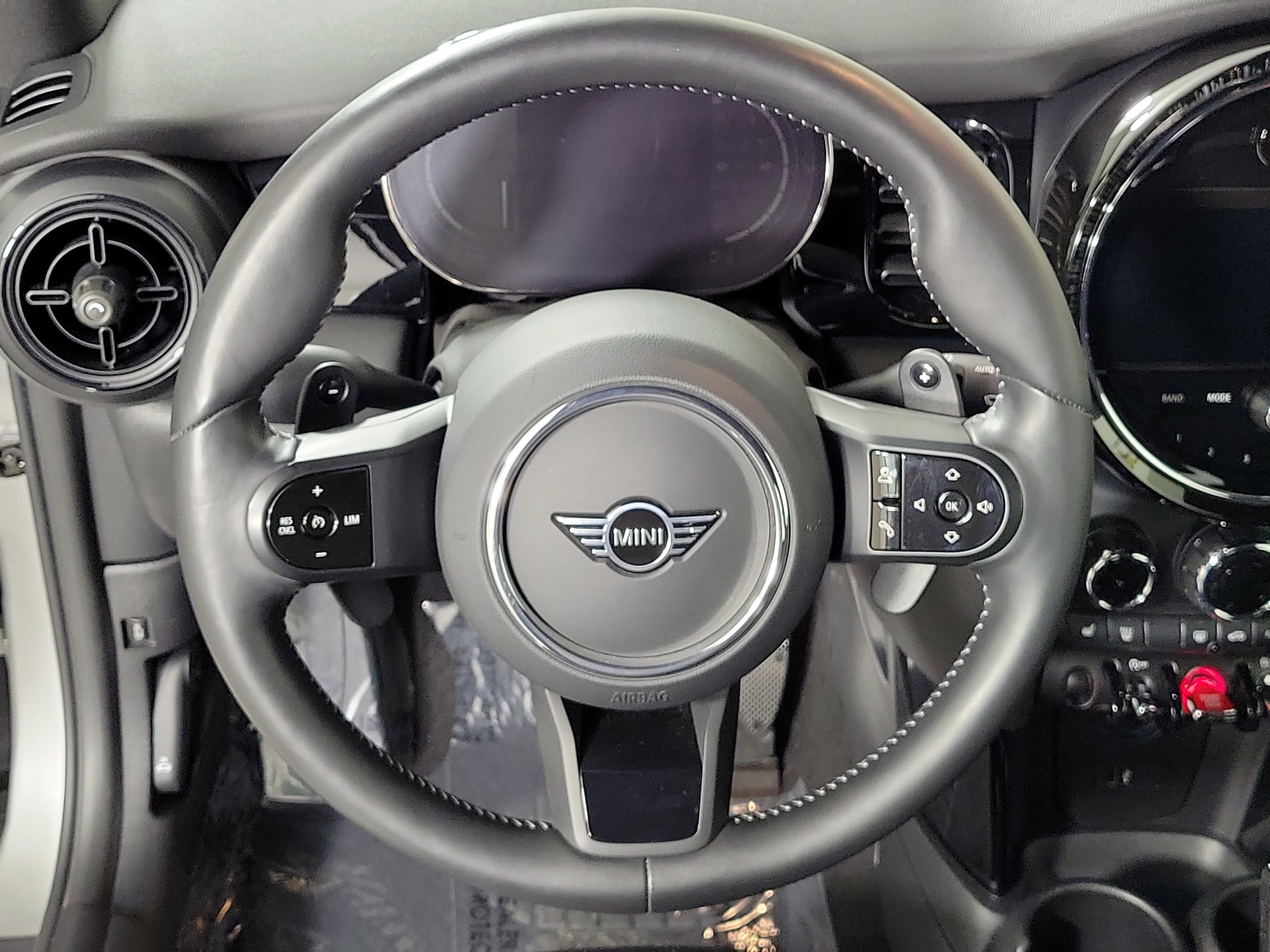 Used 2023 MINI Cooper S w/ Signature Upholstery Package image 12