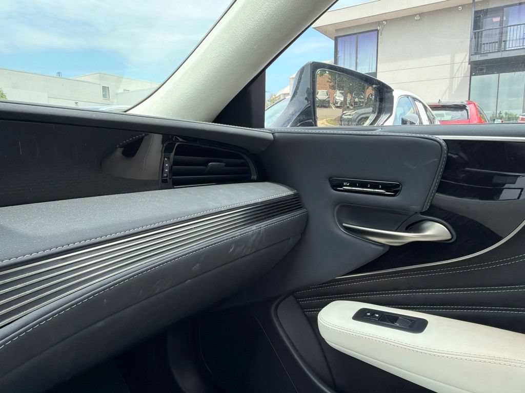 Certified 2024 Lexus LS 500 AWD w/ Interior Upgrade Package image 24