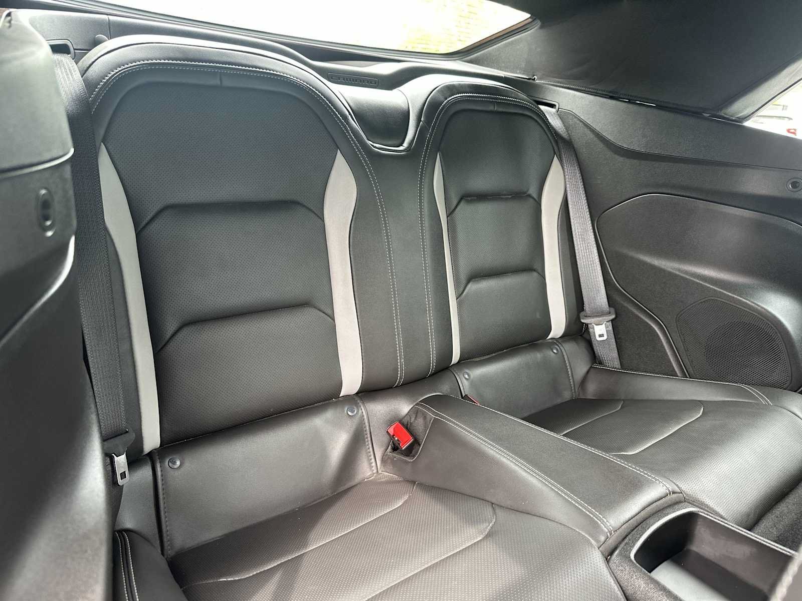 Used 2018 Chevrolet Camaro SS RWD image 18