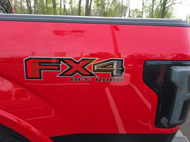 Used 2018 Ford F150 XLT w/ Equipment Group 302A Luxury image 11