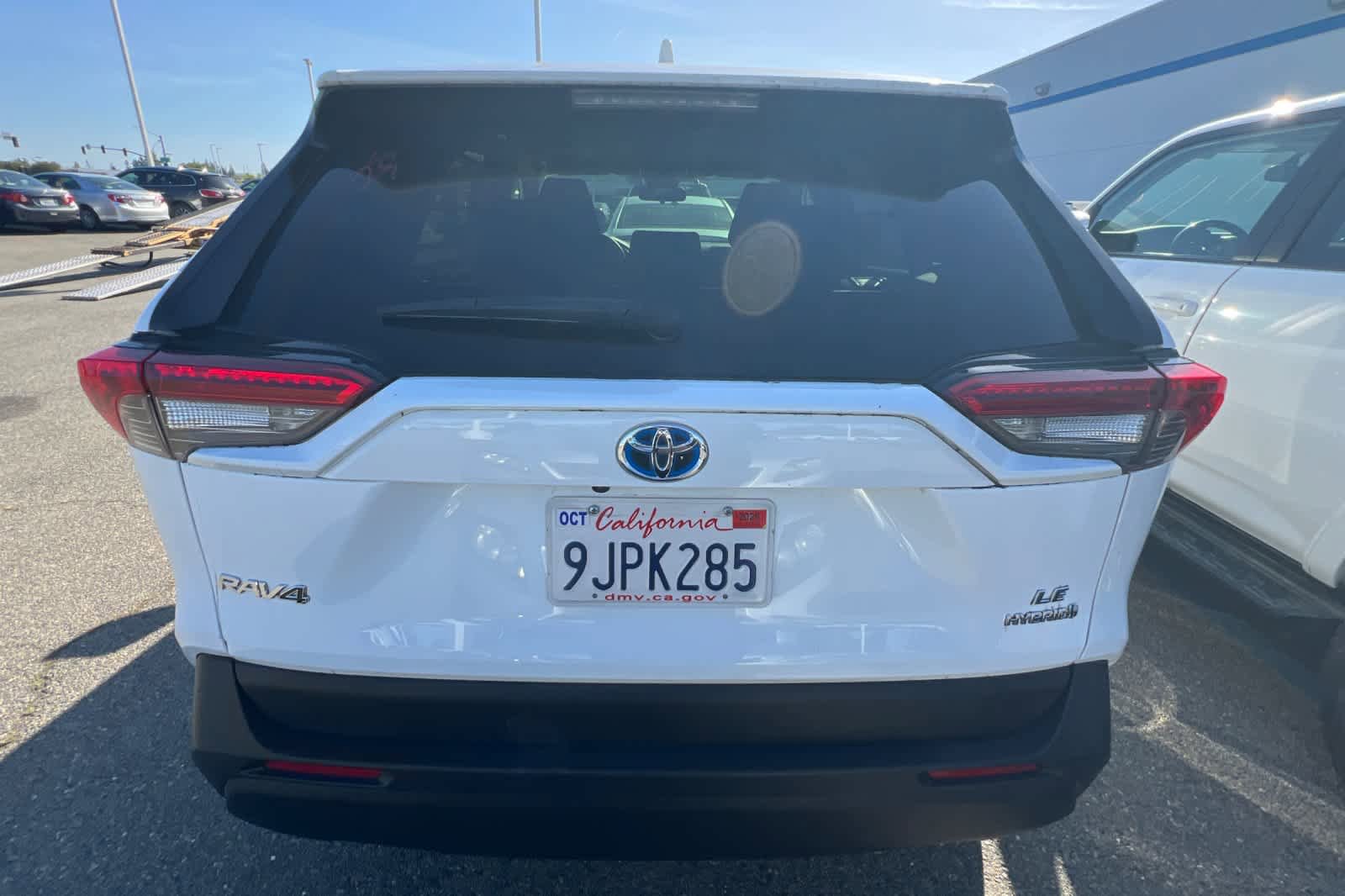 Used 2023 Toyota RAV4 LE AWD/4WD image 5