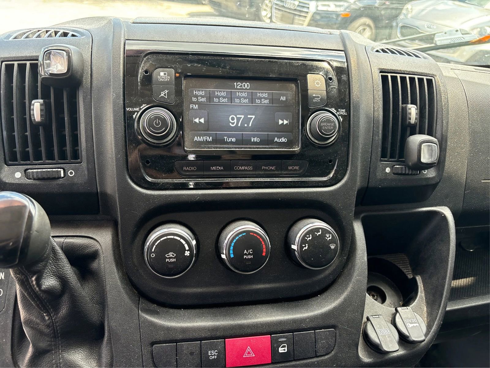 Used 2019 RAM ProMaster 2500 FWD image 14