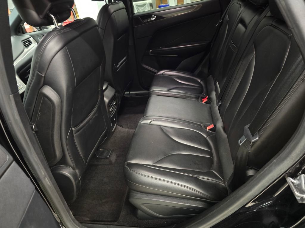 Used 2019 Lincoln MKC Premiere image 27