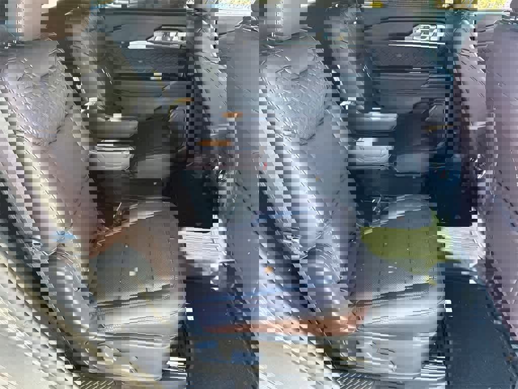 Used 2025 Ford Explorer Platinum w/ Ultimate Package image 14