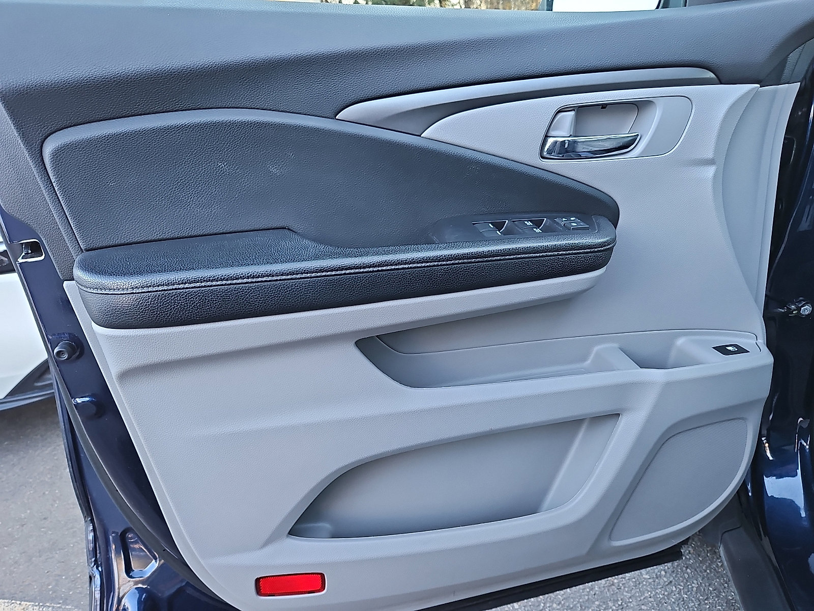 Used 2019 Honda Ridgeline RTL image 13