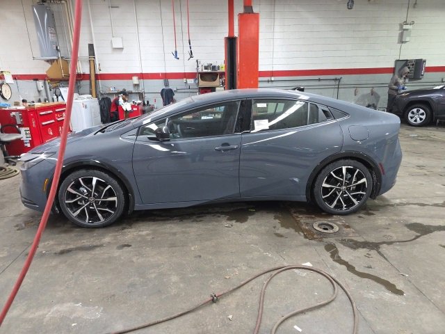 New 2026 Toyota Prius Plug-In Hybrid image 4