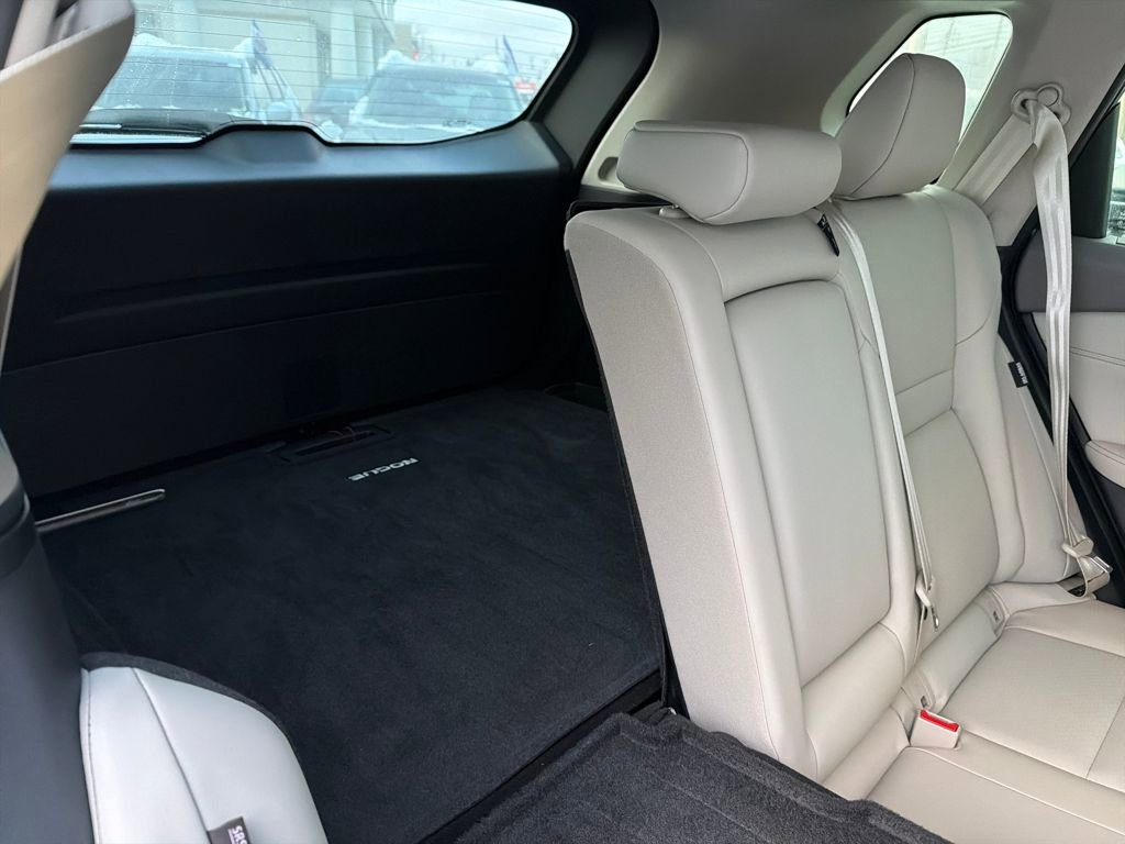 Used 2023 Nissan Rogue SV w/ SV Premium B Package image 33