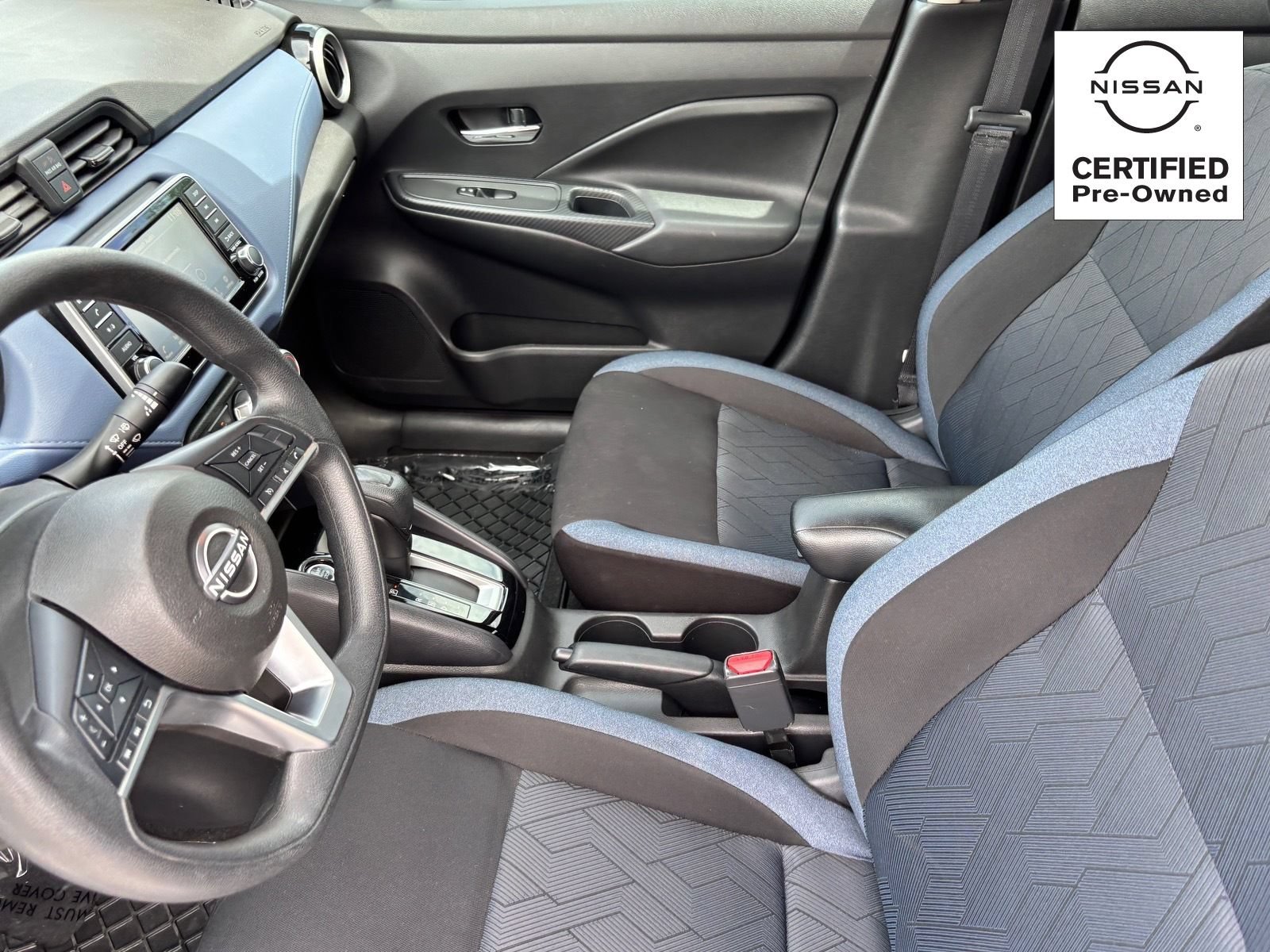 Used 2023 Nissan Versa SV FWD image 17