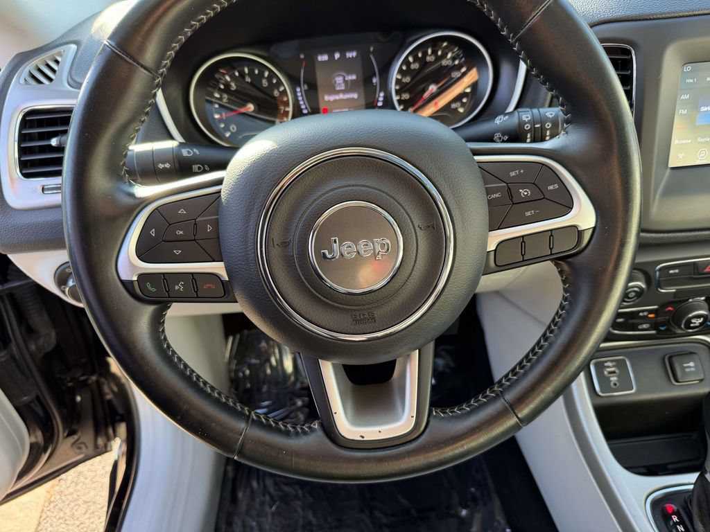 Used 2019 Jeep Compass Latitude FWD image 20