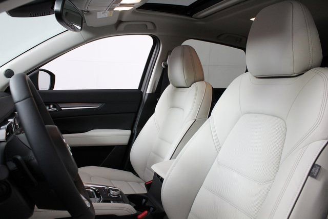 New 2025 MAZDA CX-5 AWD 2.5 S w/ Premium Plus Pkg image 13