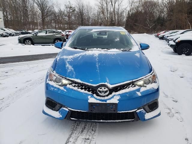 Used 2017 Toyota Corolla iM image 5