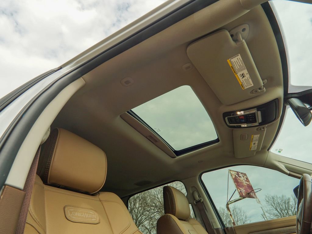 Used 2023 RAM 3500 Limited image 40