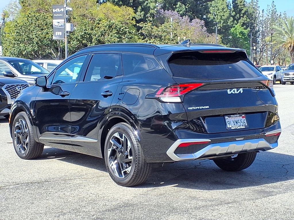 Certified 2024 Kia Sportage SX image 3