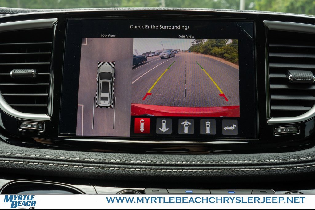 New 2026 Chrysler Pacifica Select image 22
