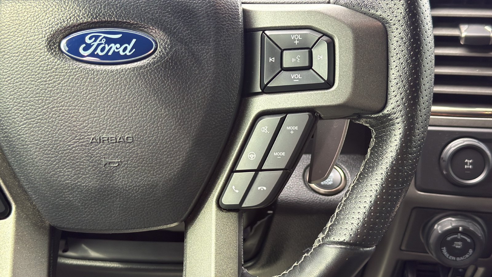 Used 2020 Ford F150 Raptor w/ Equipment Group 802A Luxury AWD/4WD image 13