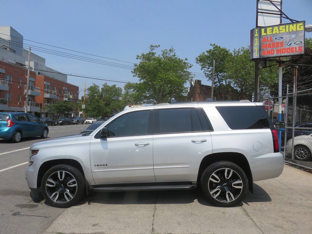 Used 2018 Chevrolet Tahoe Premier AWD/4WD image 7