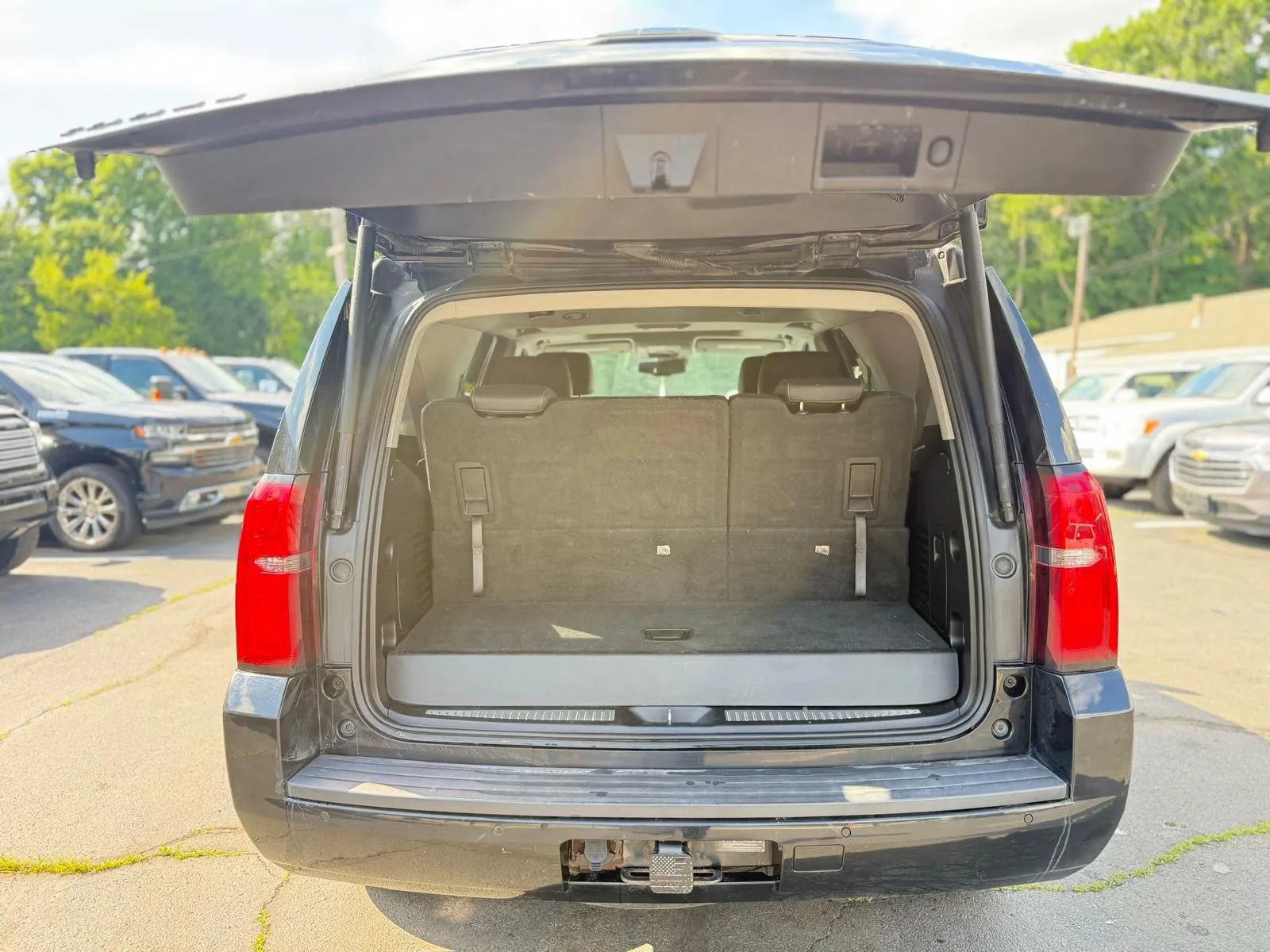 Used 2019 Chevrolet Tahoe LT AWD/4WD image 31