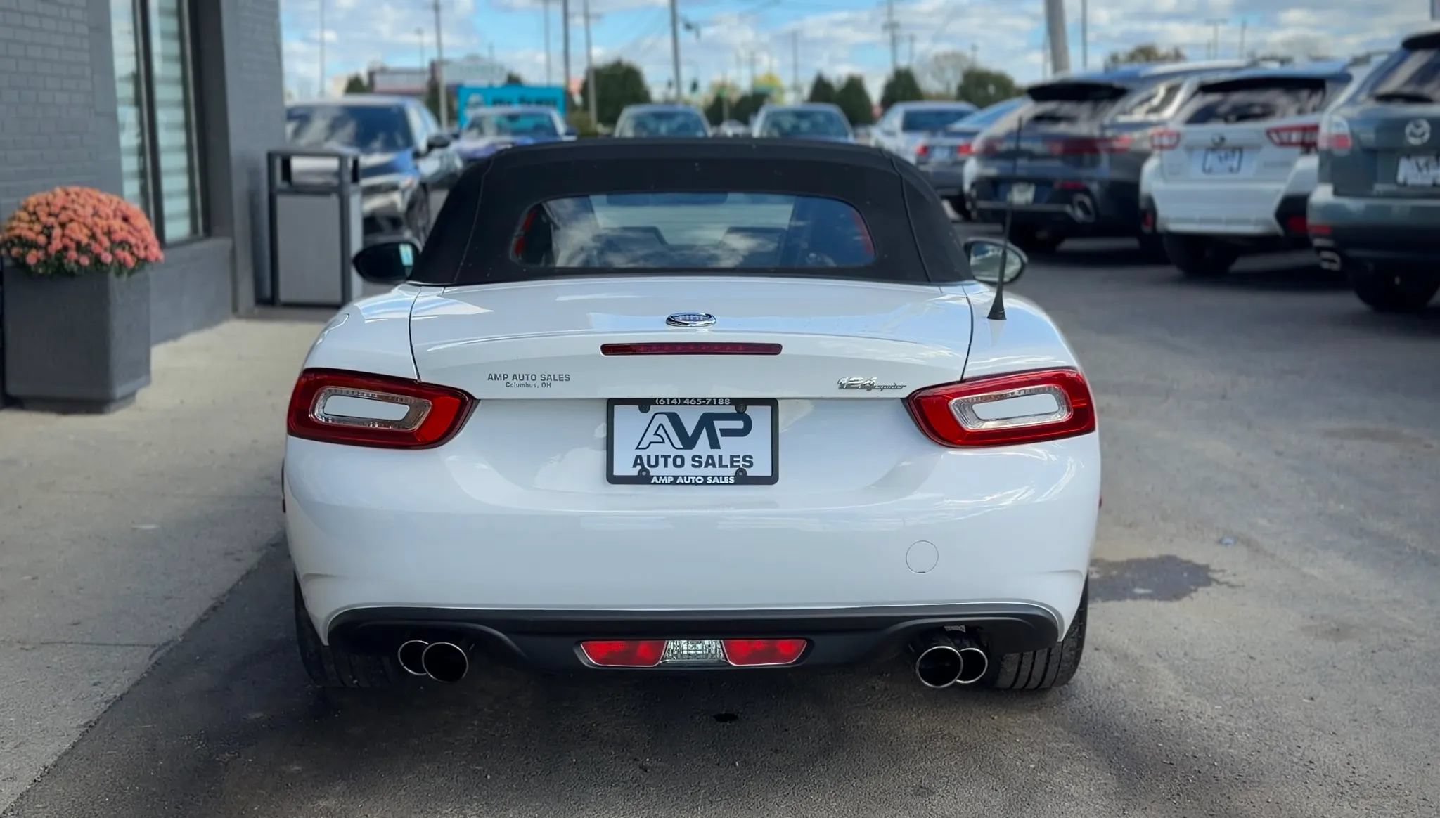 Used 2017 FIAT 124 Spider Classica RWD image 4