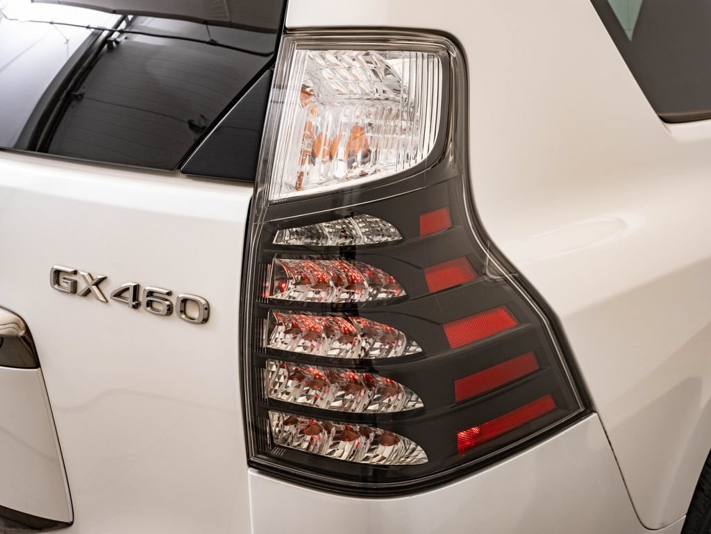 Certified 2023 Lexus GX 460 w/ Black Line Special Edition AWD/4WD image 9