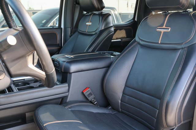 Used 2024 Ford F250 Platinum w/ FX4 Off-Road Package image 16