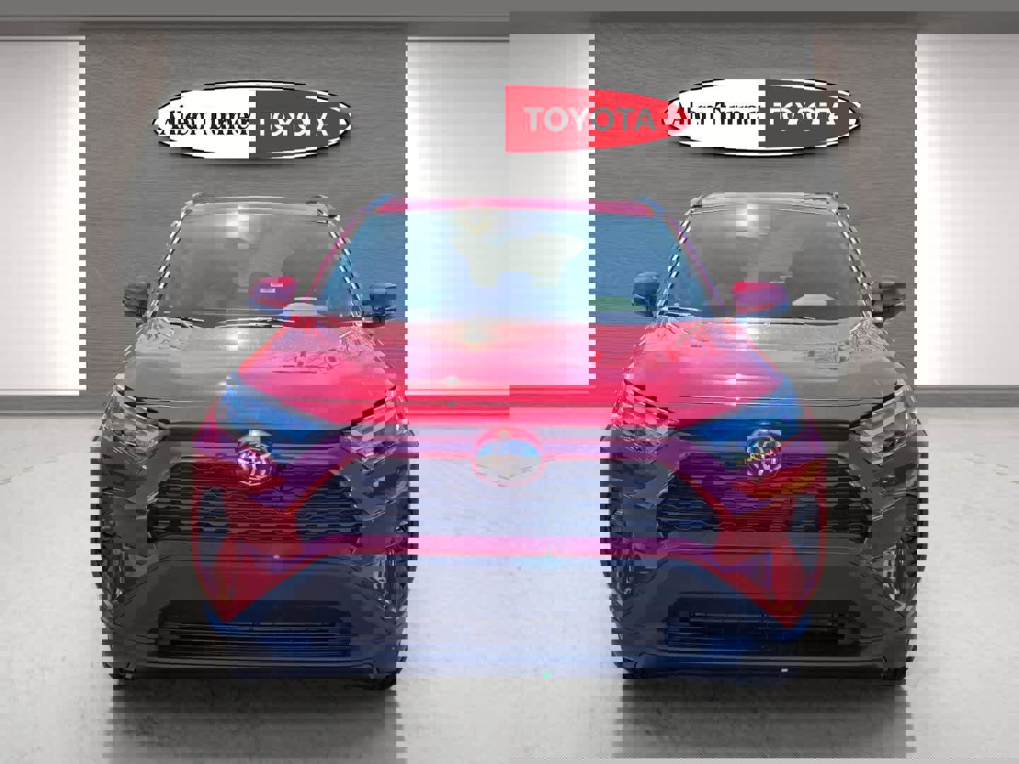 Used 2025 Toyota RAV4 XLE image 3