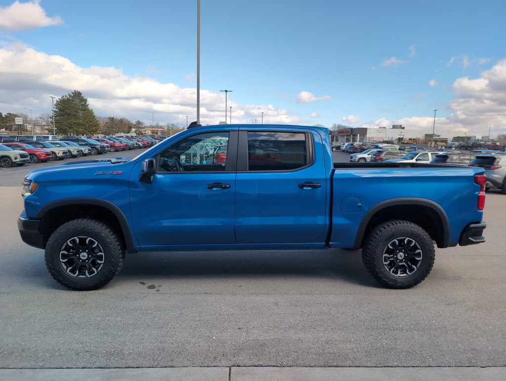 Used 2022 Chevrolet Silverado 1500 ZR2 w/ Technology Package image 5