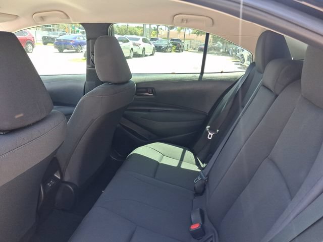 Used 2025 Toyota Corolla LE FWD image 6