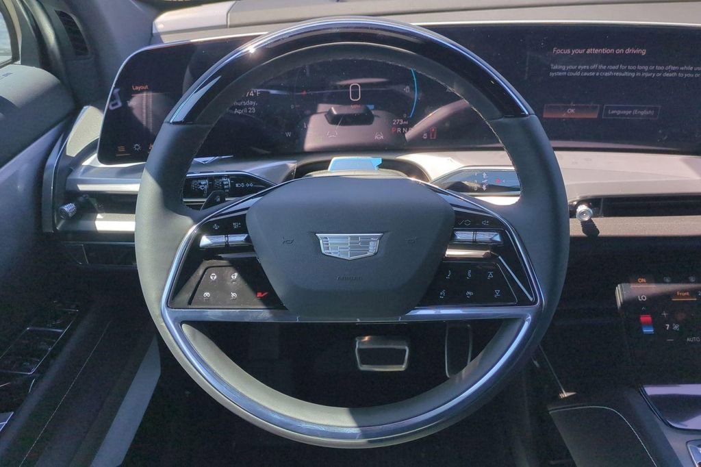 New 2026 Cadillac Vistiq Luxury w/ LPO, Floor Liner Package AWD/4WD image 19