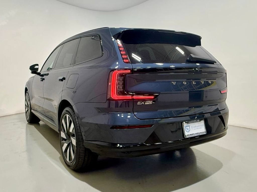 Used 2025 Volvo EX90 Ultra AWD/4WD image 17