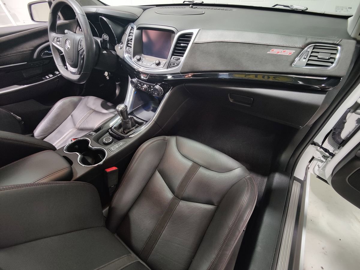 Used 2015 Chevrolet SS RWD image 15