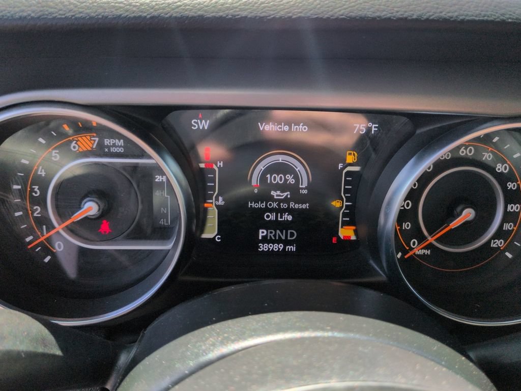 Used 2022 Jeep Wrangler Unlimited Sport AWD/4WD image 22