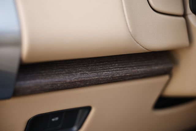 New 2026 Land Rover Range Rover Long Wheelbase SE image 22