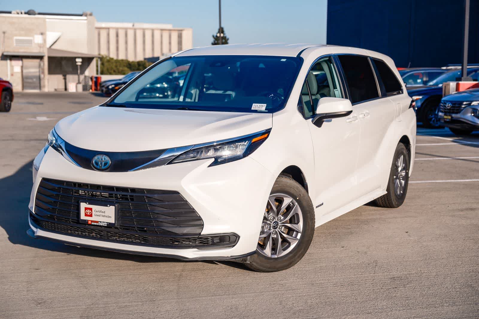 Certified 2021 Toyota Sienna LE