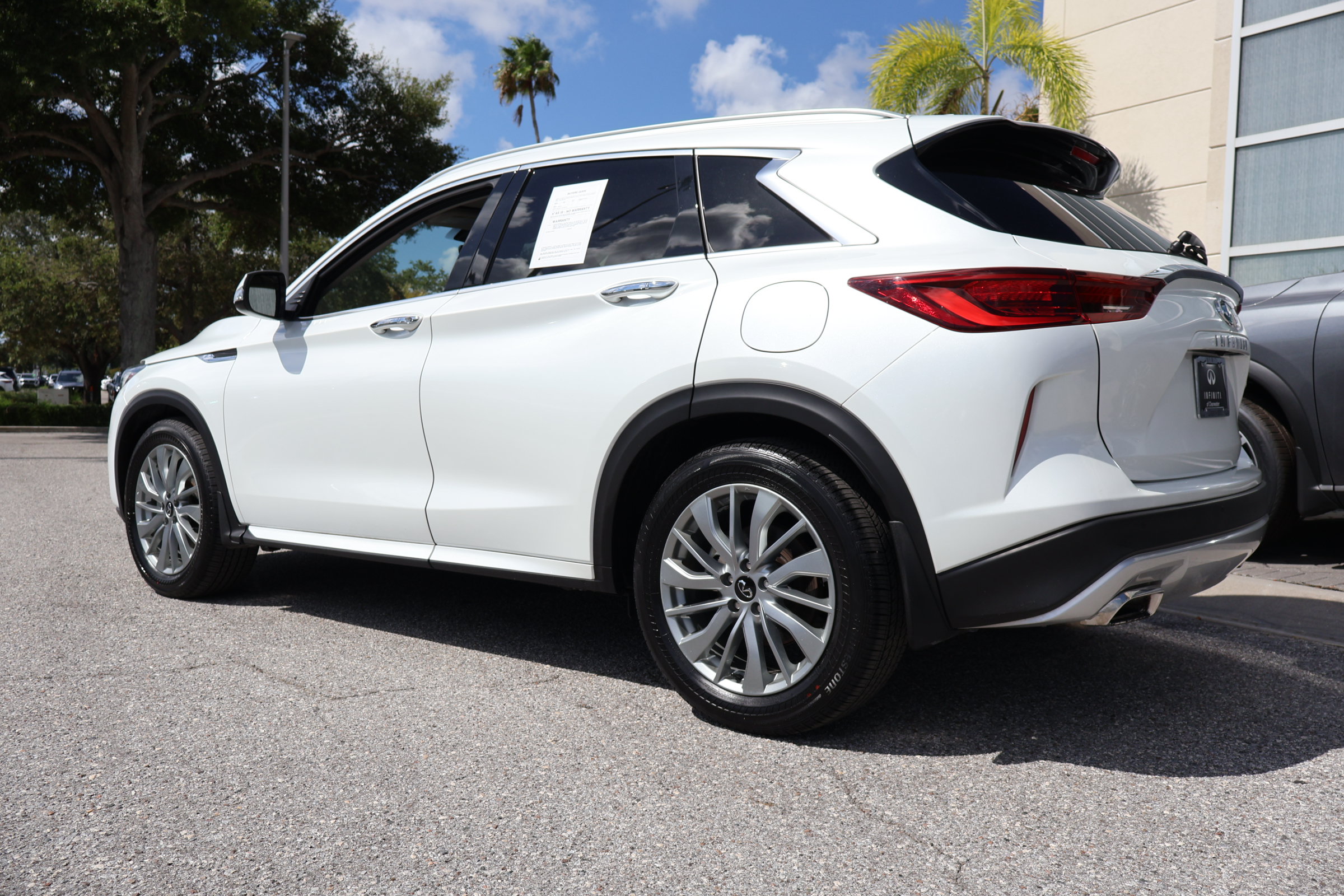 Certified 2023 INFINITI QX50 Luxe FWD image 7