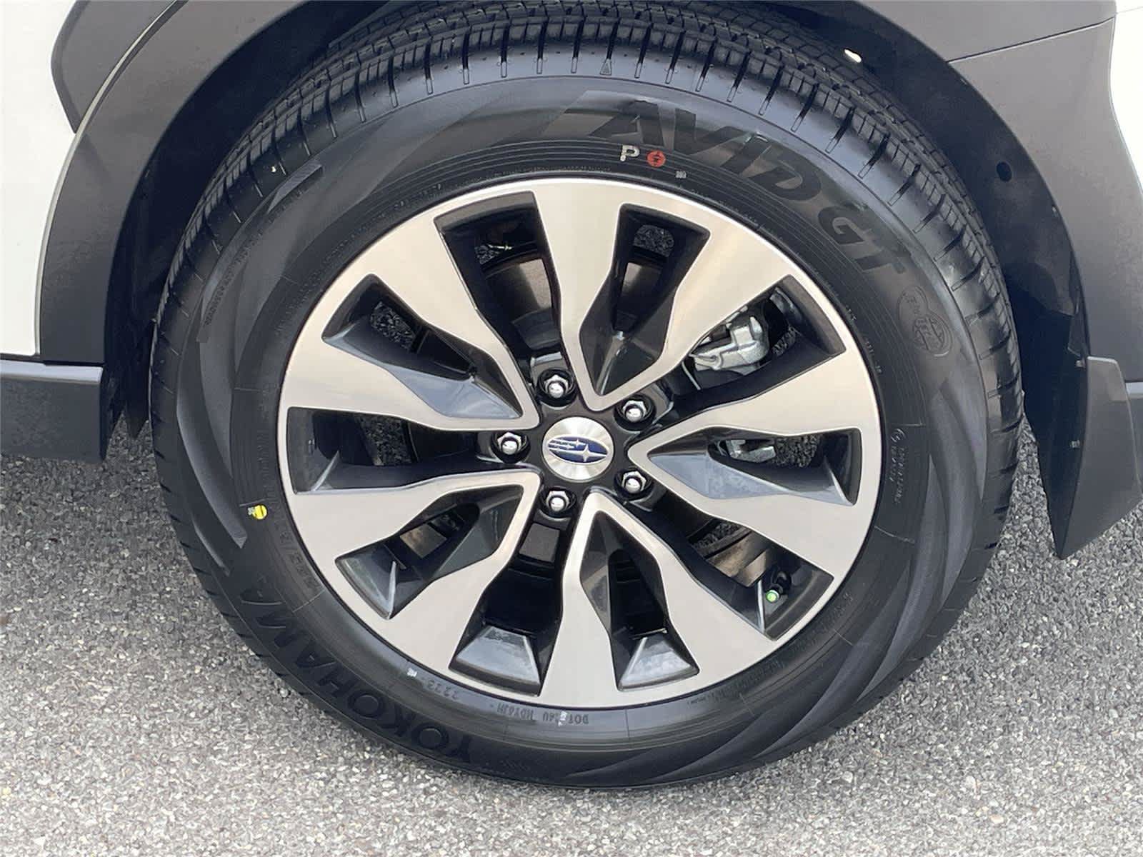 Certified 2024 Subaru Outback Touring XT AWD/4WD image 11