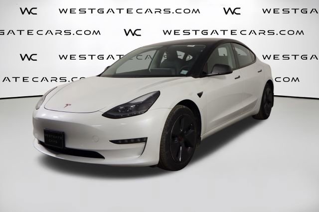 Used 2021 Tesla Model 3 Standard Range Plus image 1
