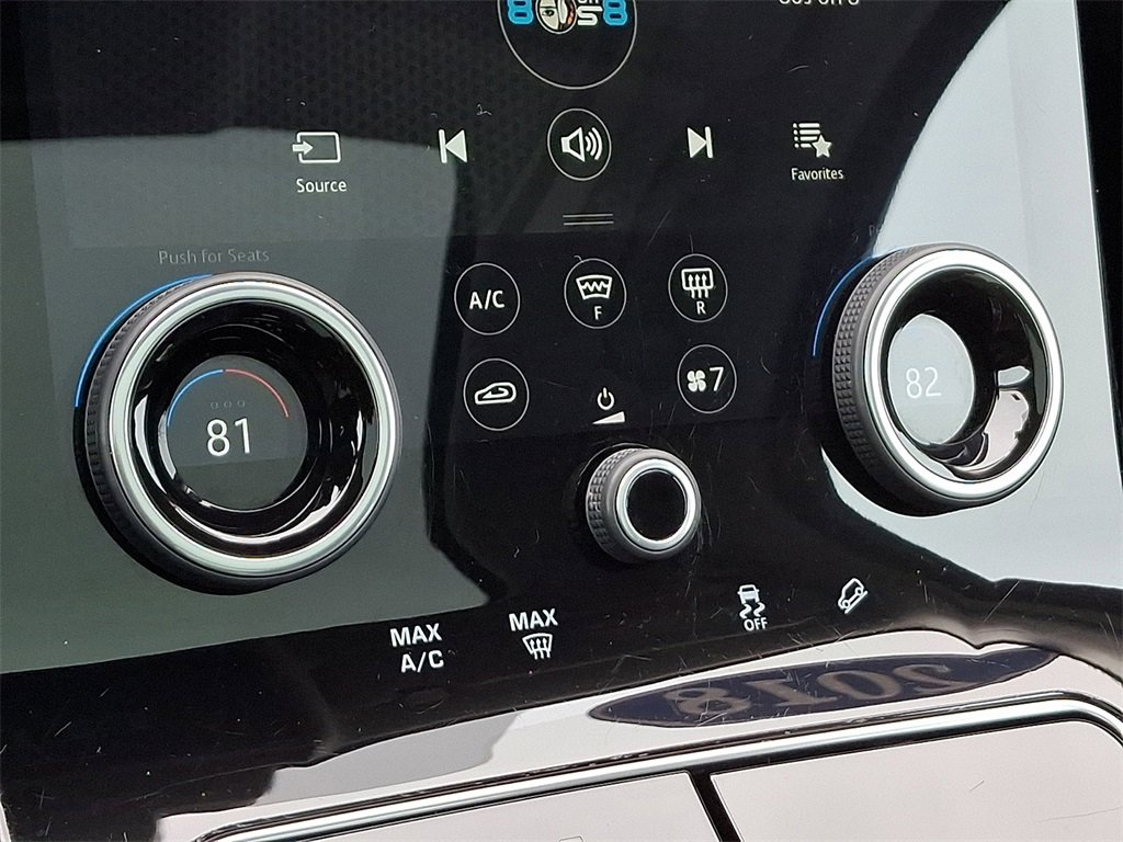 Used 2018 Land Rover Range Rover Velar S image 17