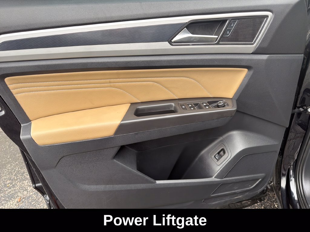 Used 2023 Volkswagen Atlas Cross Sport SE w/ Panoramic Sunroof Package AWD/4WD image 12