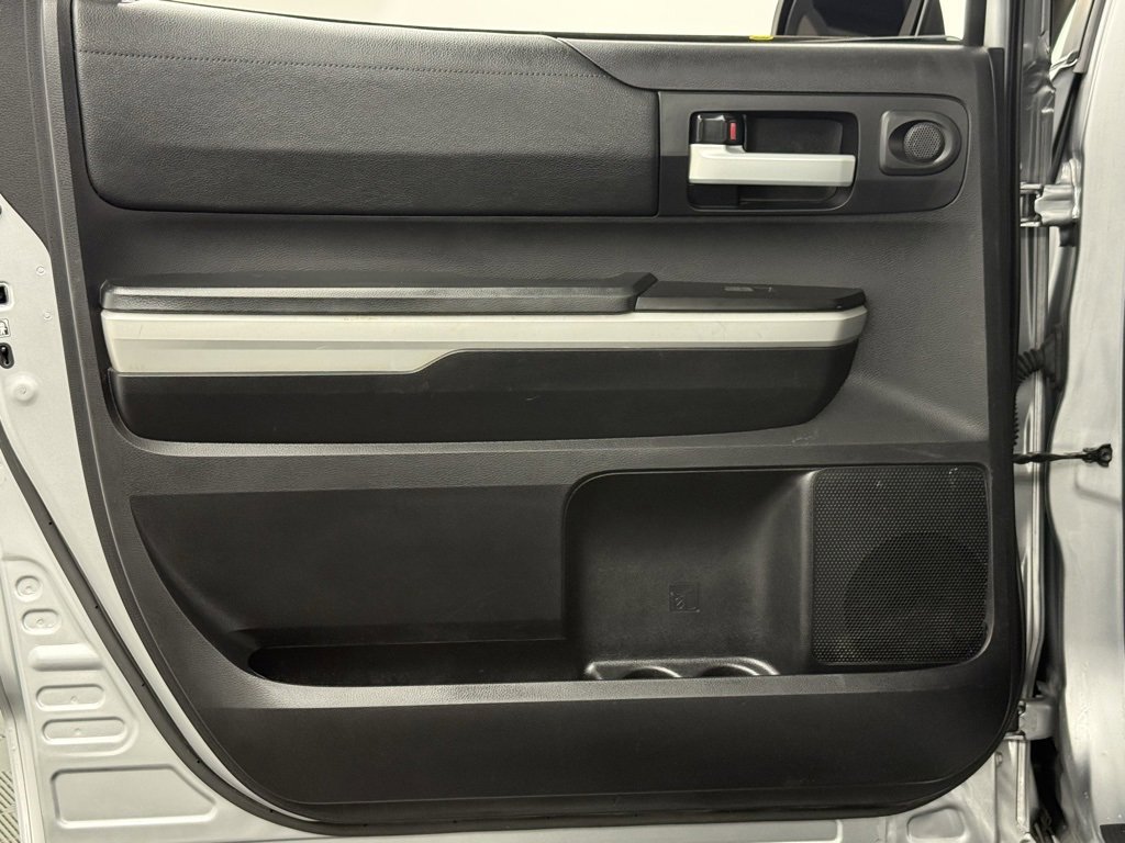 Used 2020 Toyota Tundra SR5 w/ SR5 Upgrade Package image 32