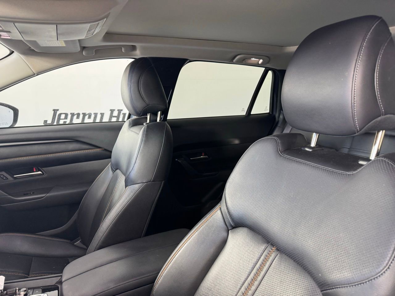 Used 2023 MAZDA CX-50 AWD 2.5 S w/ Premium Plus Pkg image 4